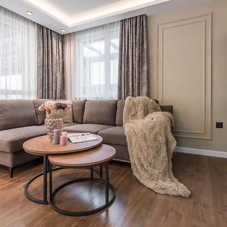 Center Luxury * ヴァルナ