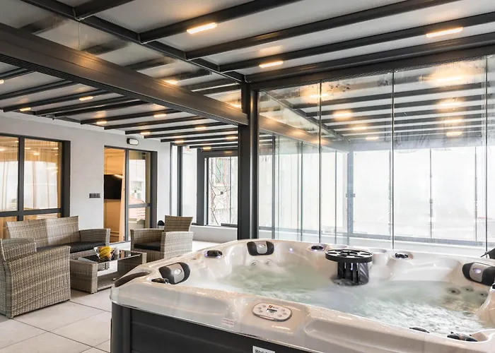 Center Luxury Apartment