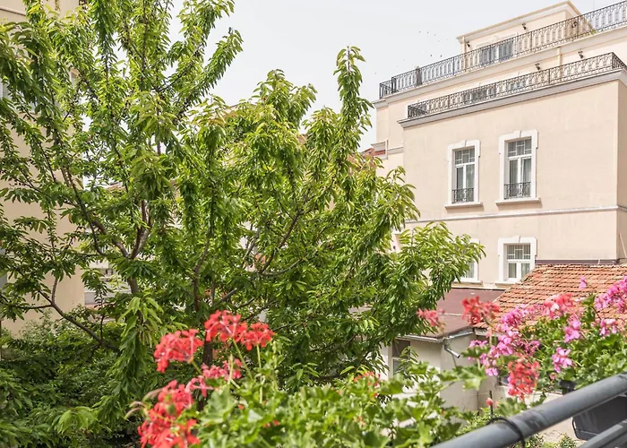 Center Luxury Apartment *