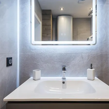 Center Luxury Apartamento *